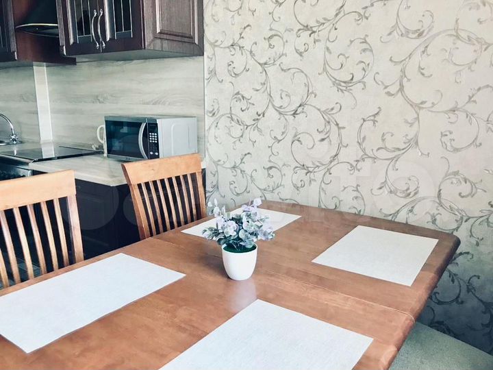 2-к. квартира, 56 м², 2/5 эт.