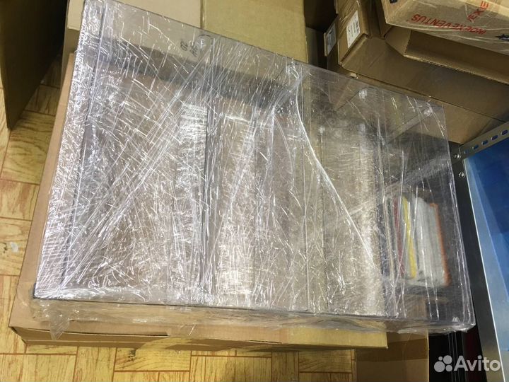 Закрытые витрины для мелких предметов