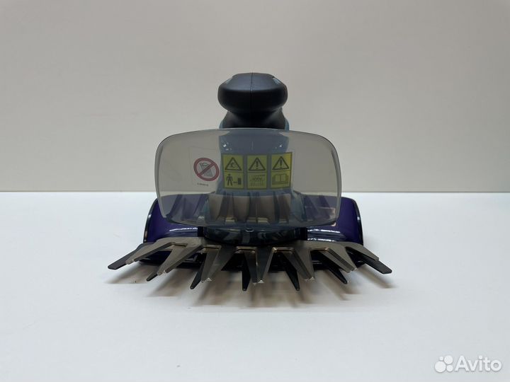 Аккумуляторные ножницы для травы Makita UM600DZ