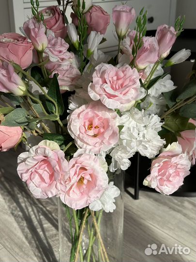 Букет роз эустом и дельфиниум искусственные