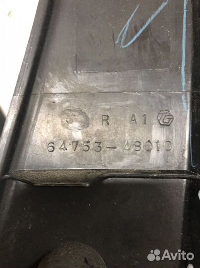 Накладка замка багажника Lexus Rx 300 MCU15