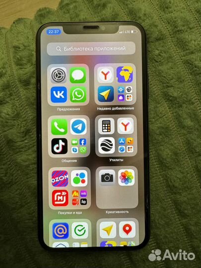iPhone Xs, 64 ГБ