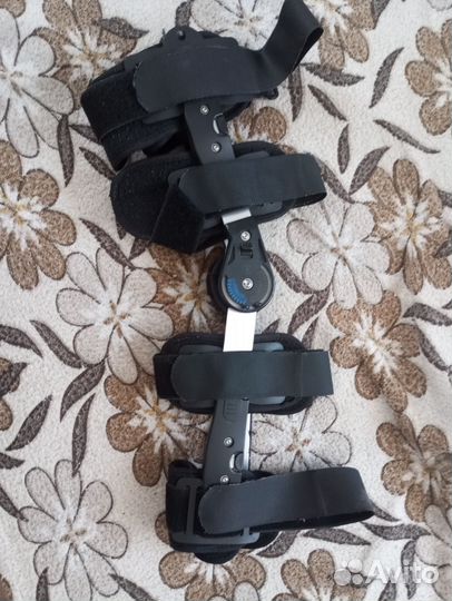 Ортез на коленный сустав