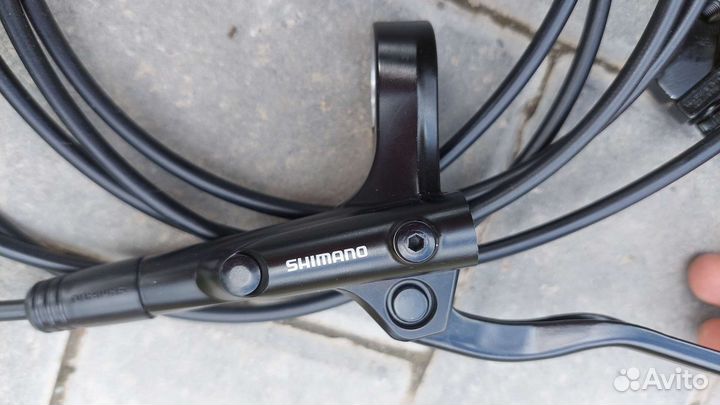 Цена за комплект - Shimano MT 200
