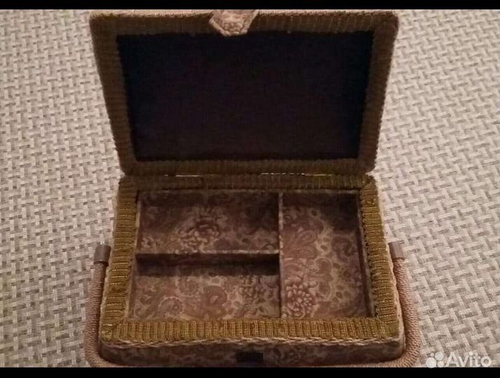 Сундучок Шкатулка для рукоделия и аксессуаров