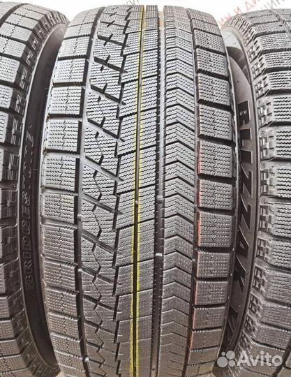 Bridgestone Blizzak VRX 225/55 R18 101Y