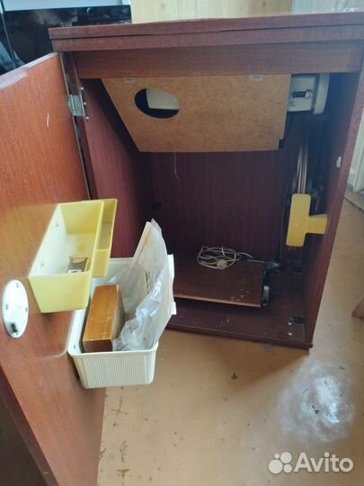 Швейная машина Подольск 142