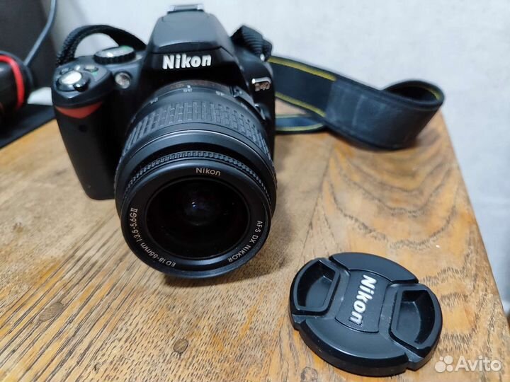 Зеркальный фотоаппарат nikon D40