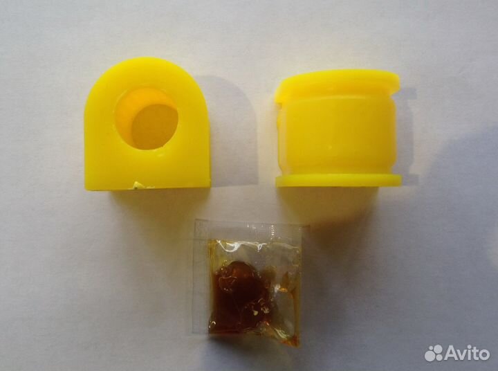 Втулки и скобы стабилизатора Лада Веста