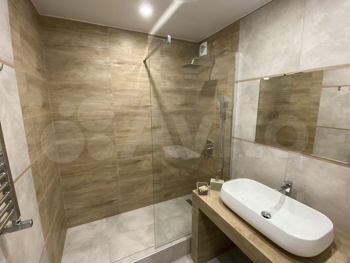 2-к. квартира, 63 м², 4/9 эт.