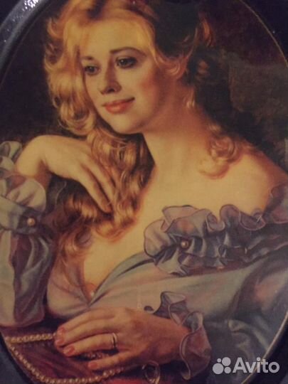 Картина девушка печать на дереве под лаком