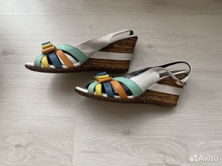 Босоножки женские 37 размер