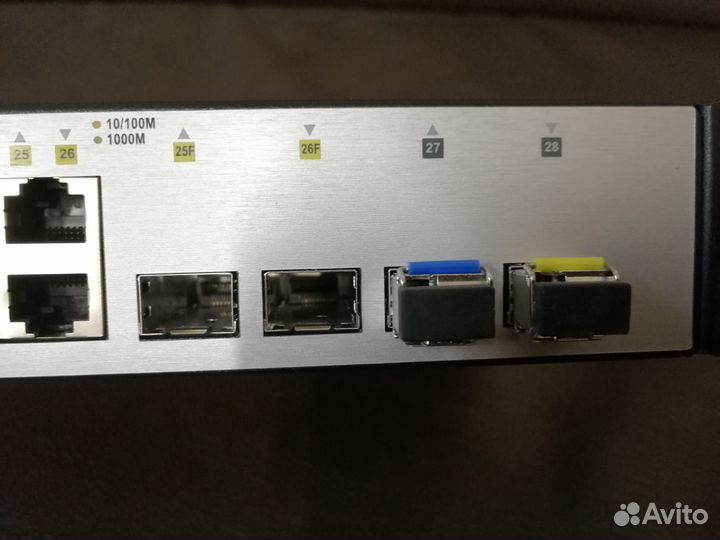 Des 1210 - 28ме коммутатор D-Link