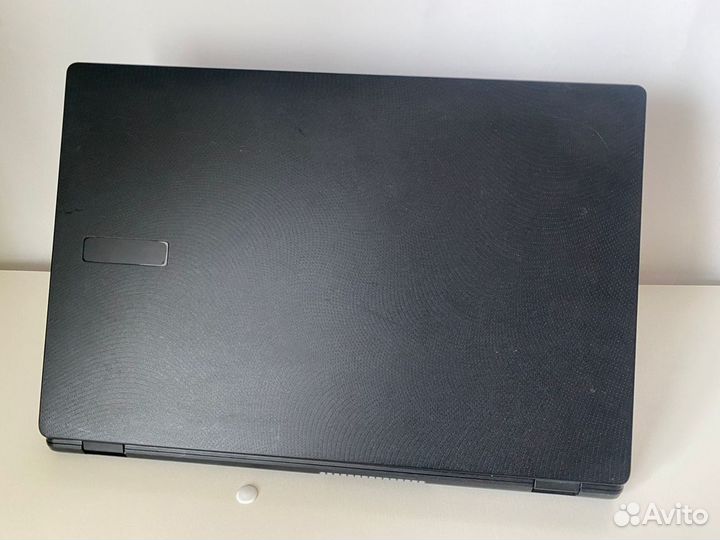 Большой Acer 17.3/4 ядра/910m/500GB