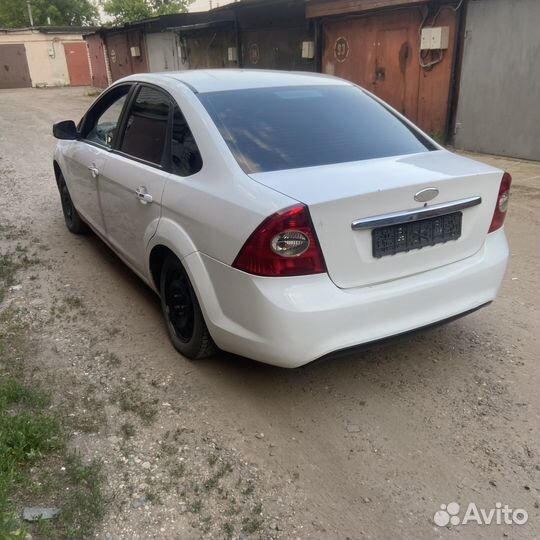 В разборе Ford focus 2 рестайлинг 1.6 МКПП 115лс
