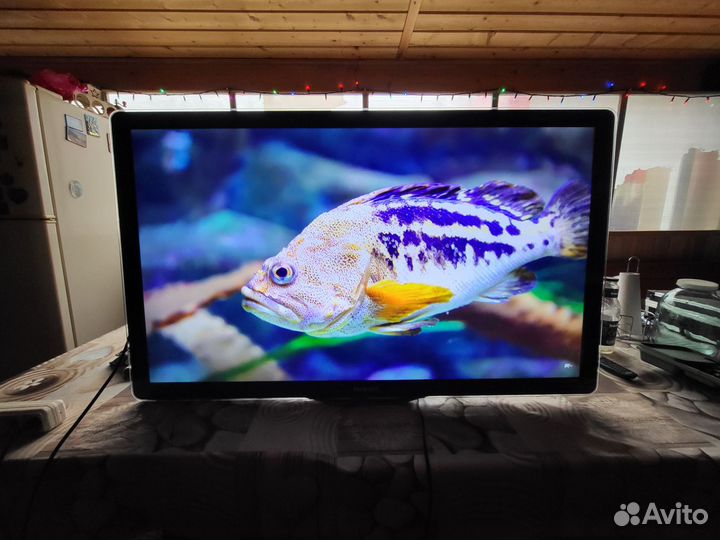 Телевизор Philips 46 дюймов