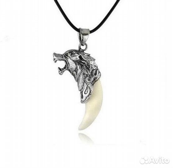 Подвеска волк, клык