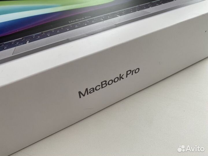 Коробки Apple macbook pro 13/ iPhone11 Pro
