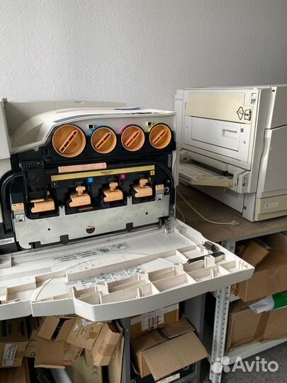 Xerox phaser 7760 (продаю вместе 2 принтера)