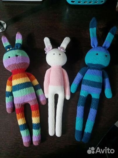 Вязаный заяц