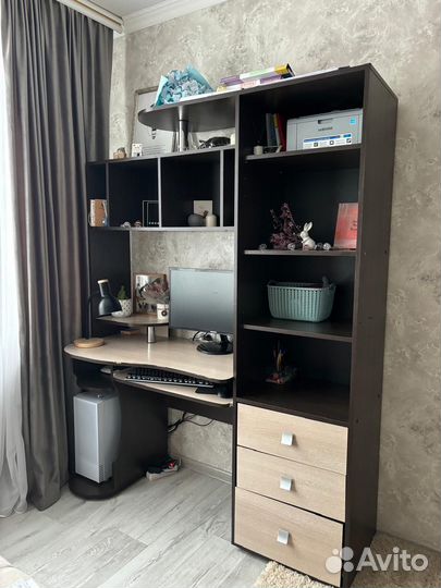 Компьютерный стол