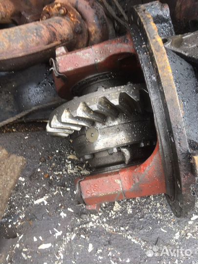 Редуктор средний маз