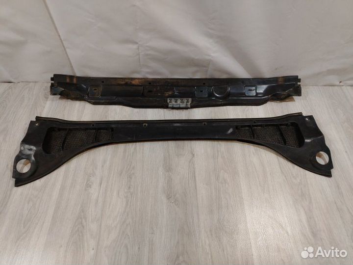 Решетка под лобовое стекло Ford Focus 3 iqdb 2014