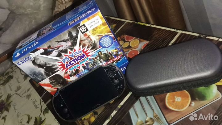 Sony Vita(Идеал) +Тысячи Игр+Аксессуары