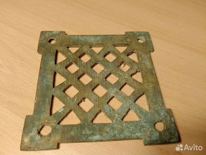 Антикварная вытяжная решетка