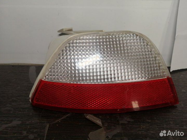 Фонарь противотуманный задний правый Ford Focus DF
