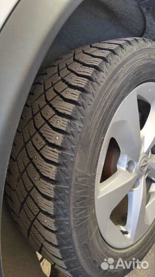 Nitto Therma Spike 225/60 R17 103T