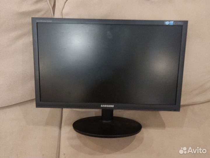 Монитор Samsung 22 дюйма