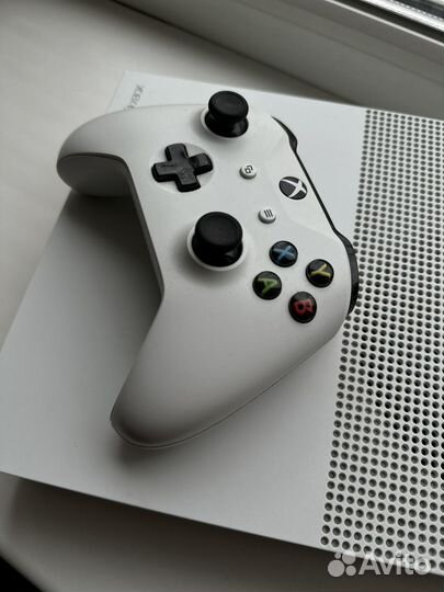 Xbox one s 1tb белый