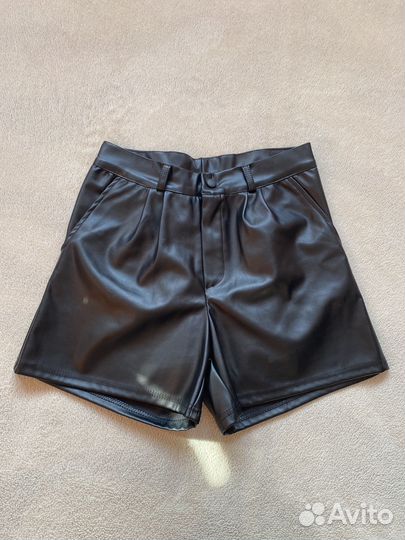 Шорты кожаные удлиненные 46