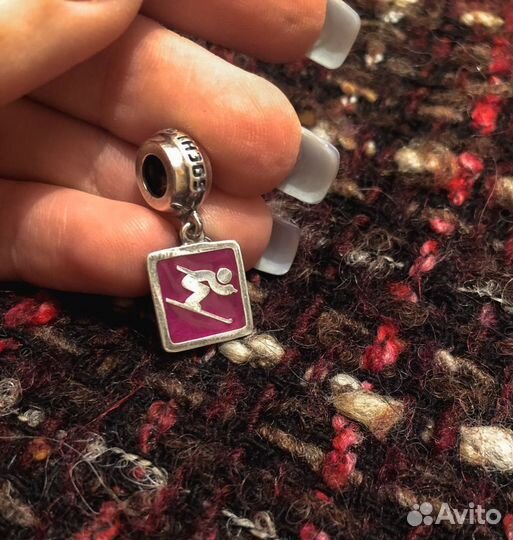 Украшение шарм