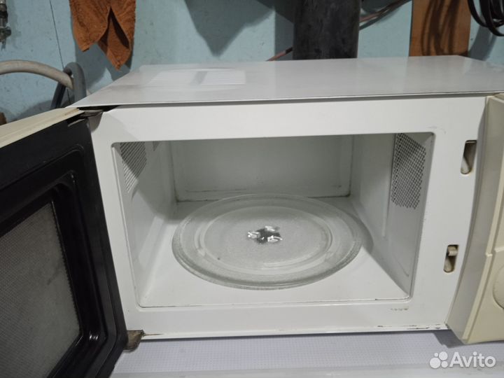 Микроволновая печь
