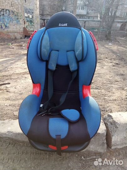 Продам детское автомобильное кресло