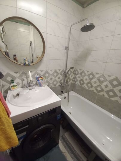 2-к. квартира, 70 м², 1/2 эт.