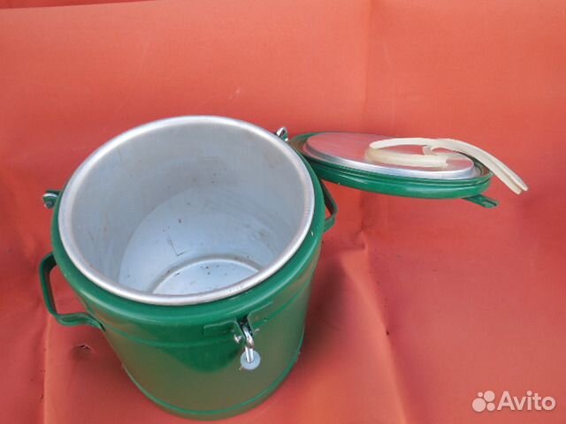 Термос новый