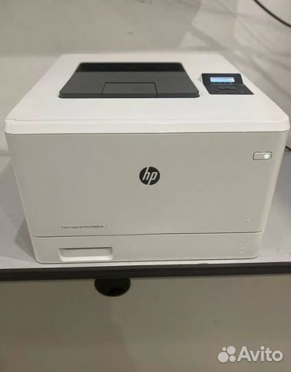 Принтер HP Color LaserJet Pro M452nw