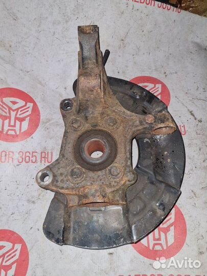 Кулак в сборе со ступицей передний правый Volvo