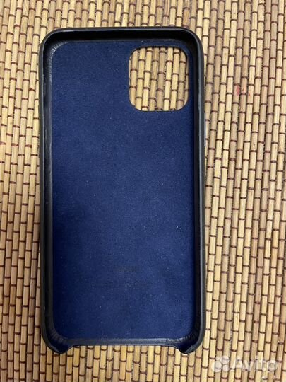 Оригинальный кожаный чехол на iPhone 11 про
