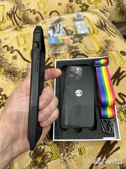 Чехол switcheasy odyssey iPhone 13 pro