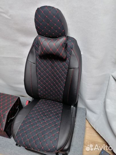 Чехлы на Весту франт с алькантарой нить красная