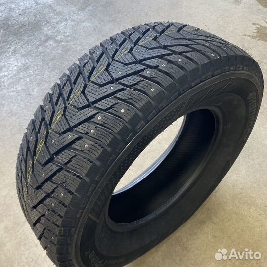 Hankook Winter i'Pike X W429A 225/60 R18 104T