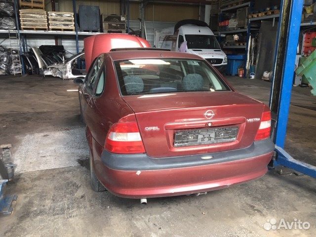 Разбор на запчасти Opel Vectra B