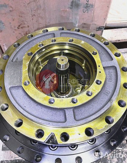 Редуктор хода Doosan S420LC-V 401-00005A