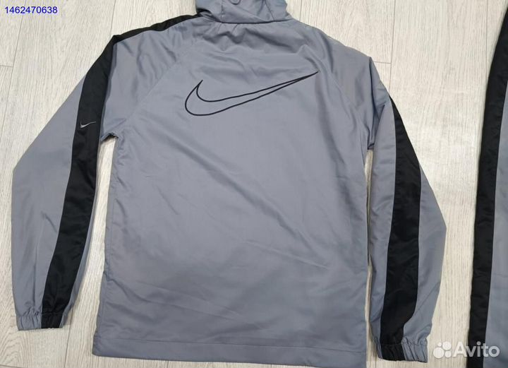 Спортивный костюм nike swoosh