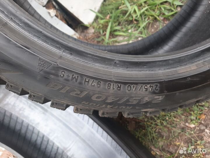 Pirelli Ice Zero 2 245/40 R18