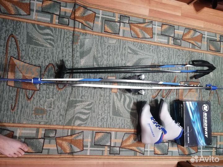 Беговые лыжи